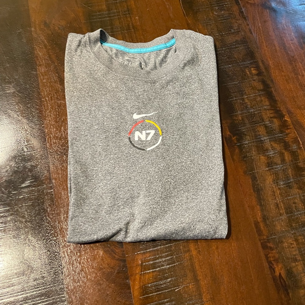 Nike Short Sleeve Shitt
